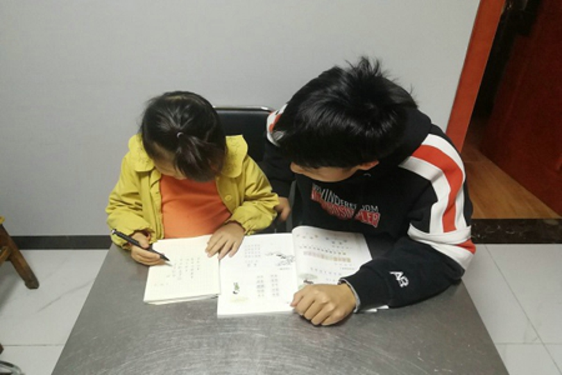 8a3535cda6db41e18ea05319254945b1.png 图片1.png