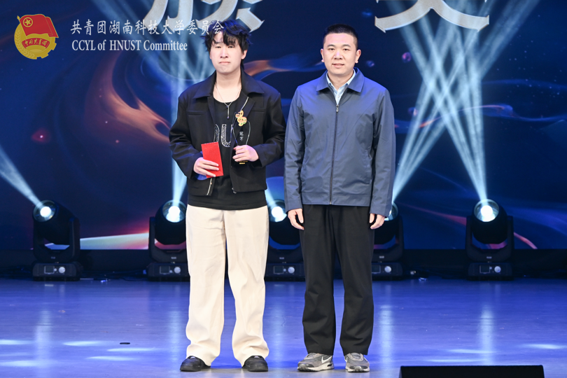 66fe2a691de84cd39748cbd64bf86f01.png 永利yl23411